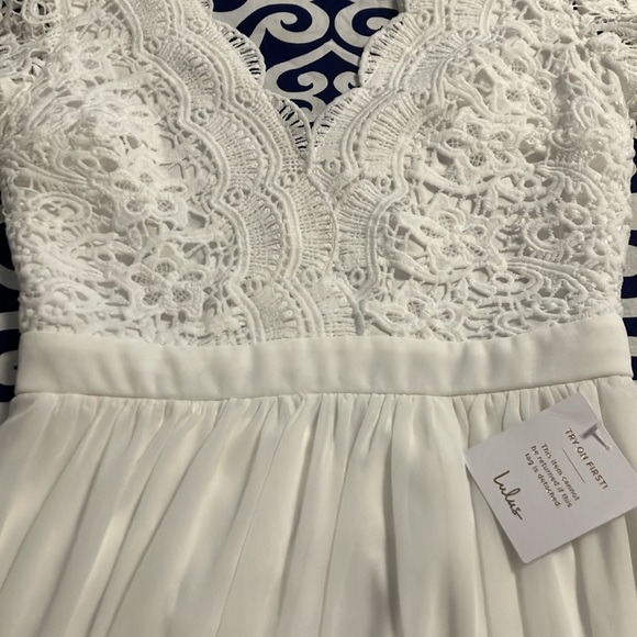 White formal - Picture 3 of 5